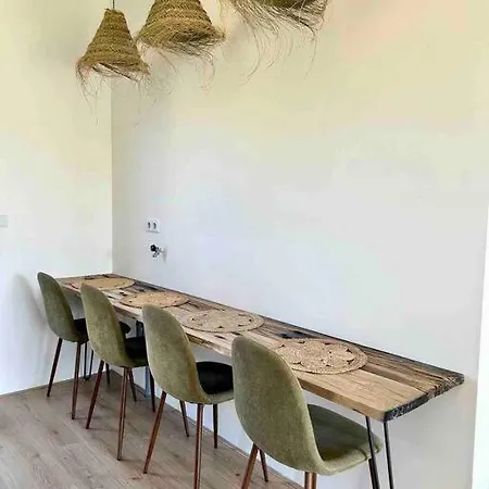 Hébergement de vacances Family House With Garden & Jacuzzi & Sauna Near Amsterdam Vijfhuizen