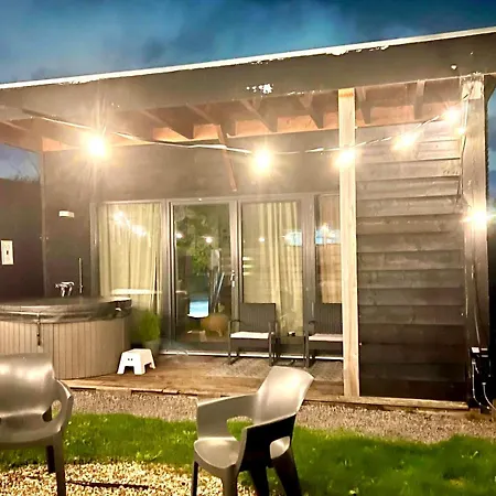 Family House With Garden & Jacuzzi & Sauna Near Amsterdam Holiday home
