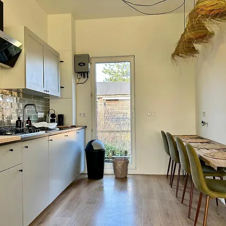 Cozy Wellness Family House With Private Garden & Jacuzzi & Sauna Between Amsterdam Haarlem And Schiphol Airport 펜션 Vijfhuizen