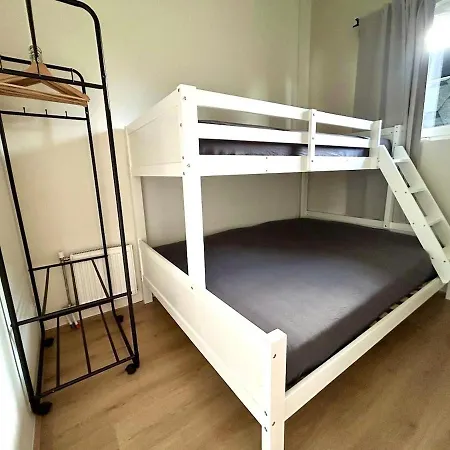 Tatil Evi Cozy Wellness Family House With Private Garden & Jacuzzi & Sauna Between Amsterdam Haarlem And Schiphol Airport