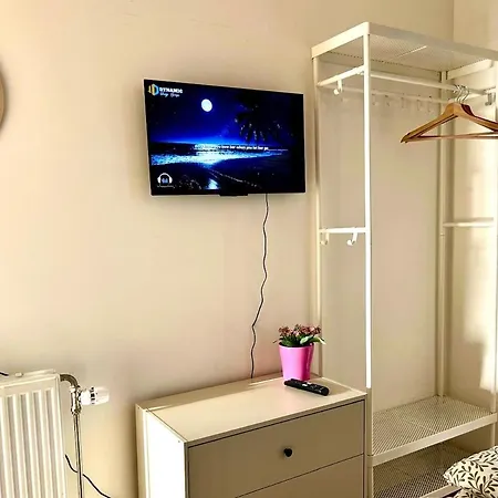 Cozy Wellness Family House With Private Garden & Jacuzzi & Sauna Between Amsterdam Haarlem And Schiphol Airport Casa de Férias *