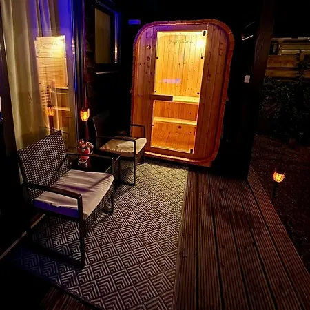 Cozy Wellness Family House With Private Garden & Jacuzzi & Sauna Between Amsterdam Haarlem And Schiphol Airport Casa de Férias *