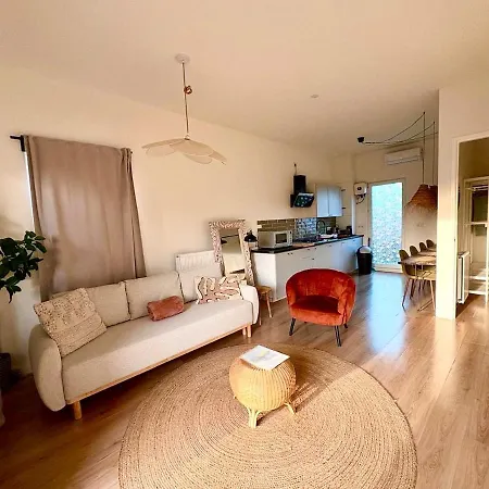Cozy Wellness Family House With Private Garden & Jacuzzi & Sauna Between Amsterdam Haarlem And Schiphol Airport * Vijfhuizen