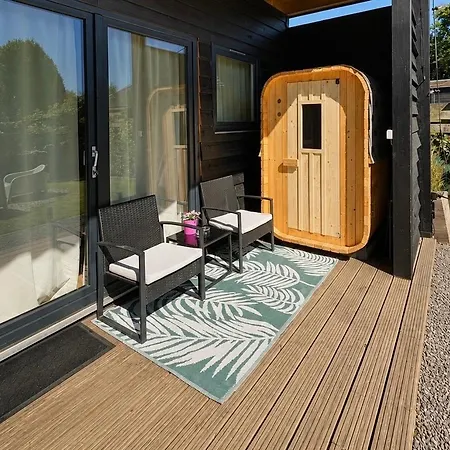 Cozy Wellness Family House With Private Garden & Jacuzzi & Sauna Between Amsterdam Haarlem And Schiphol Airport Hébergement de vacances Vijfhuizen