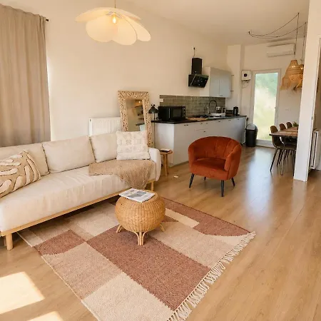 Cozy Wellness Family House With Private Garden & Jacuzzi & Sauna Between Amsterdam Haarlem And Schiphol Airport Hébergement de vacances *