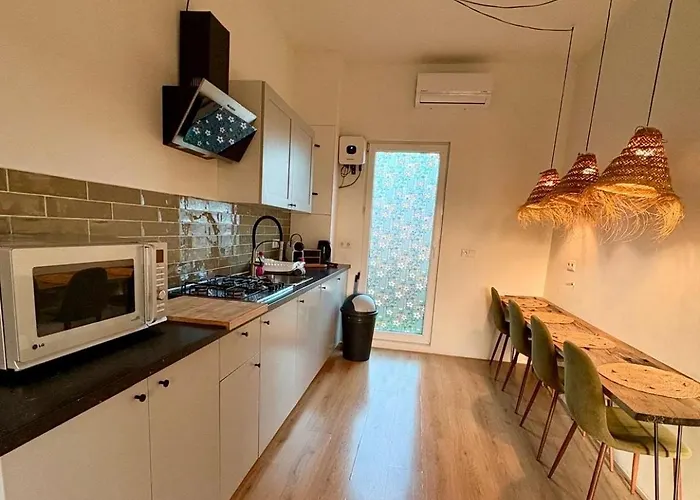 Vakantiehuis Family House With Garden&jacuzzi&sauna Near Amsterdam Vijfhuizen