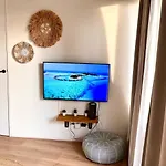 Family House With Garden & Jacuzzi & Sauna Near Amsterdam Prázdninový dům Vijfhuizen