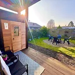 Family House With Garden & Jacuzzi & Sauna Near Amsterdam Prázdninový dům