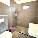 Family House With Garden & Jacuzzi & Sauna Near Amsterdam Vijfhuizen