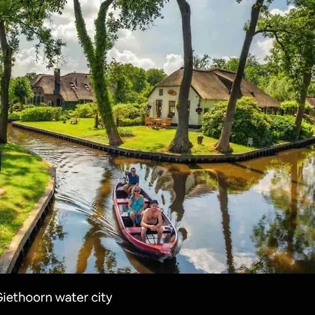 Casa de Férias Family House With Garden & Jacuzzi & Sauna Near Amsterdam Vijfhuizen