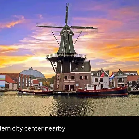 Family House With Garden & Jacuzzi & Sauna Near Amsterdam