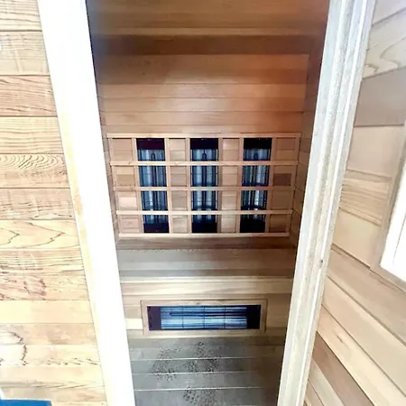 Casa de Férias Family House With Garden & Jacuzzi & Sauna Near Amsterdam Vijfhuizen