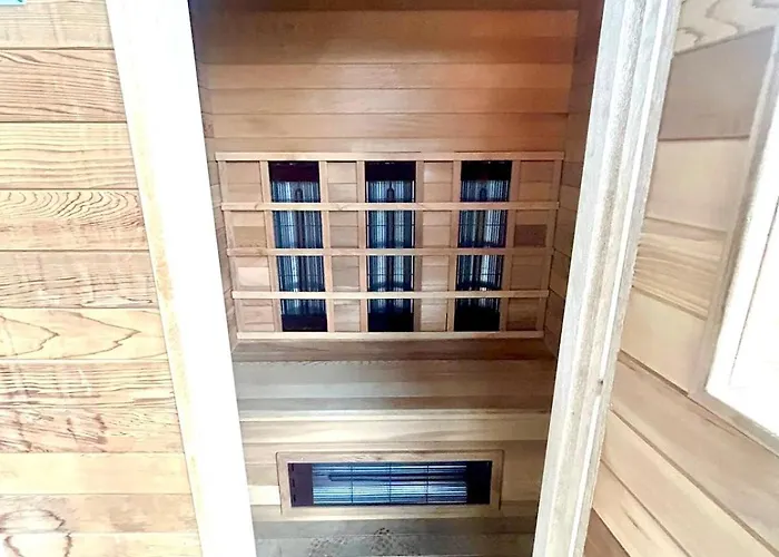 度假居 Family House With Garden & Jacuzzi & Sauna Near Amsterdam *