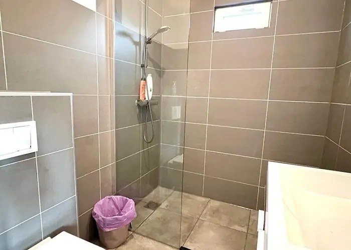 Family House With Garden & Jacuzzi & Sauna Near Amsterdam Vijfhuizen